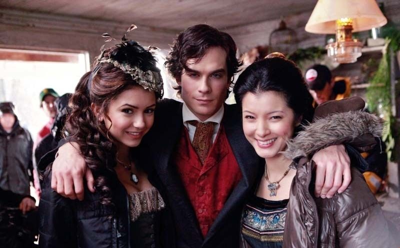 http://www.kinogallery.com/kino/kinogallery.com_VampireDiaries-shot_95.jpg