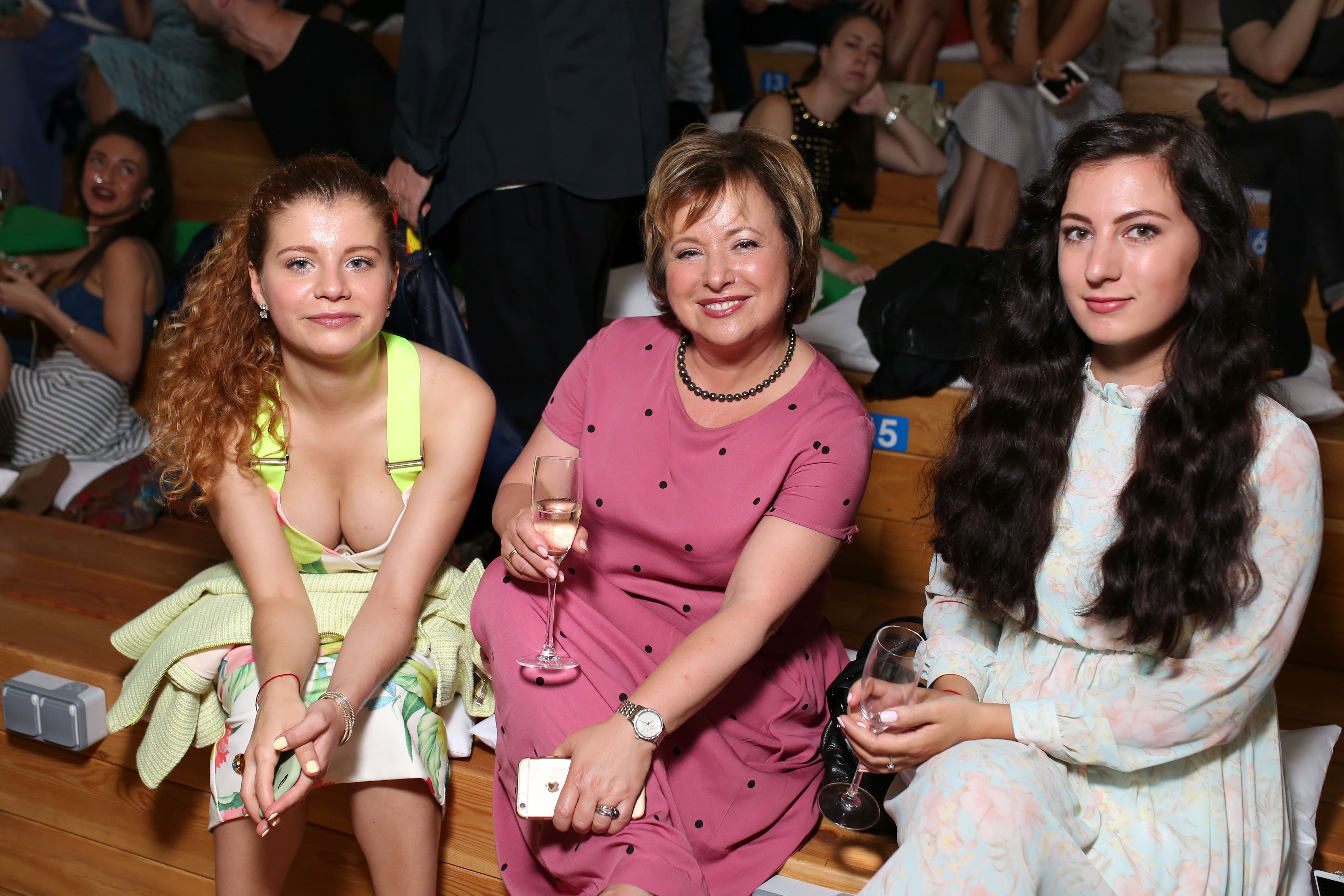 Светская жизнь фильм вуди аллена. Светская жизнь кадры. Светская жизнь леди. Джесси айзенберг светская жизнь. Ава светская жизнь.