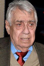 Филип Бейкер Холл Филип Бейкер Холл