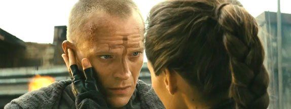 Дублированный трейлер фильма «Пастырь»