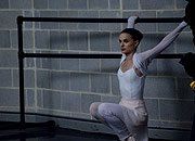 Кадры к фильмам «Черный лебедь», «Король говорит!», «Крик 4», «С памятью», «Бунраку», «Обманщики», «Как знать...», «Безымянный режиссерский проект Анжелины Джоли», «С Новым годом!», к мультфильмам «Луни Тюнз: Короткий метр», «Сапоги на Уайтхолле», «Тачки 2»