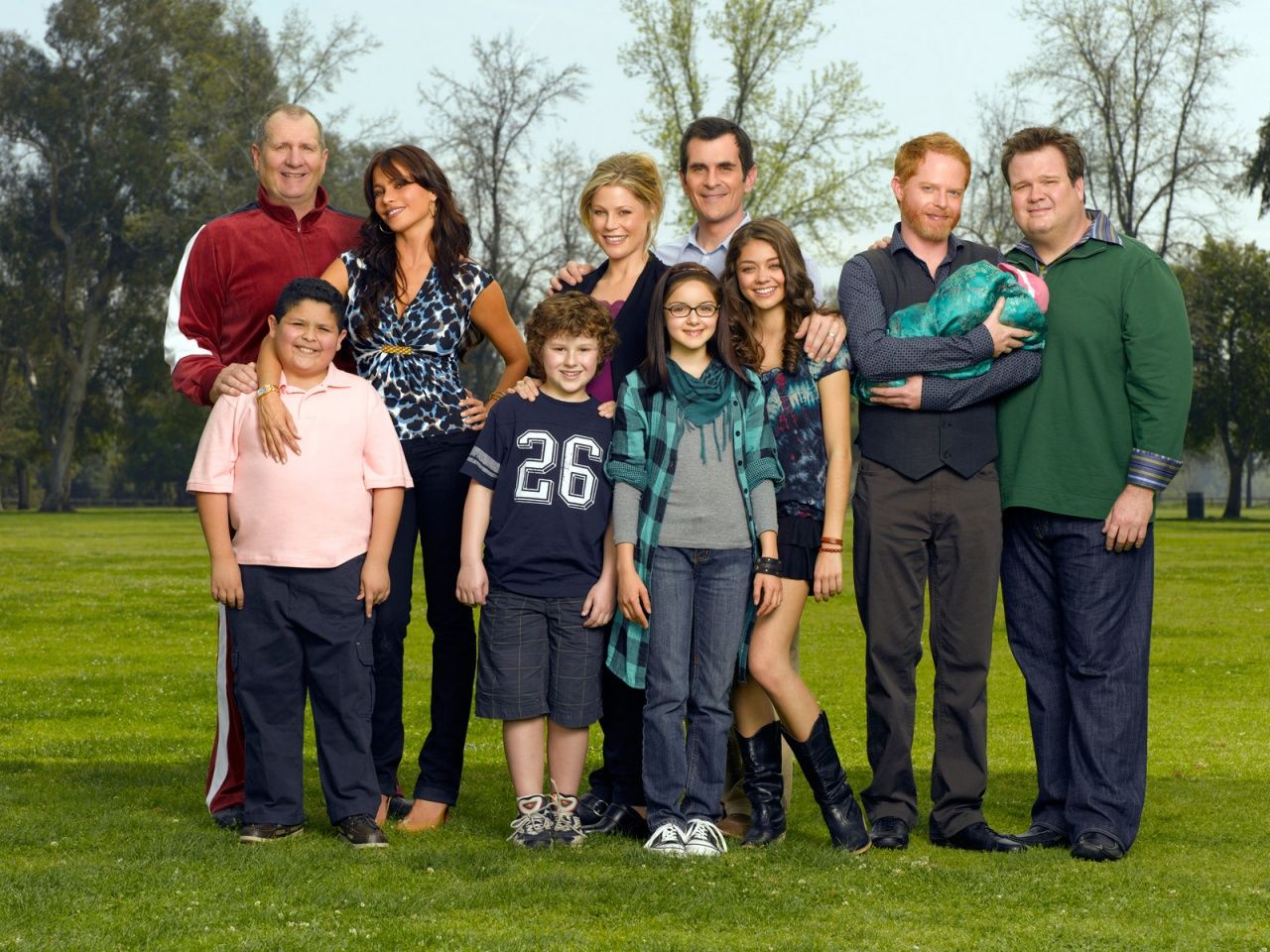 Американская семейка (сериал 2009 – ...) обои для рабочего стола