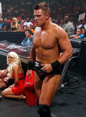 Miz Vanezza Nude