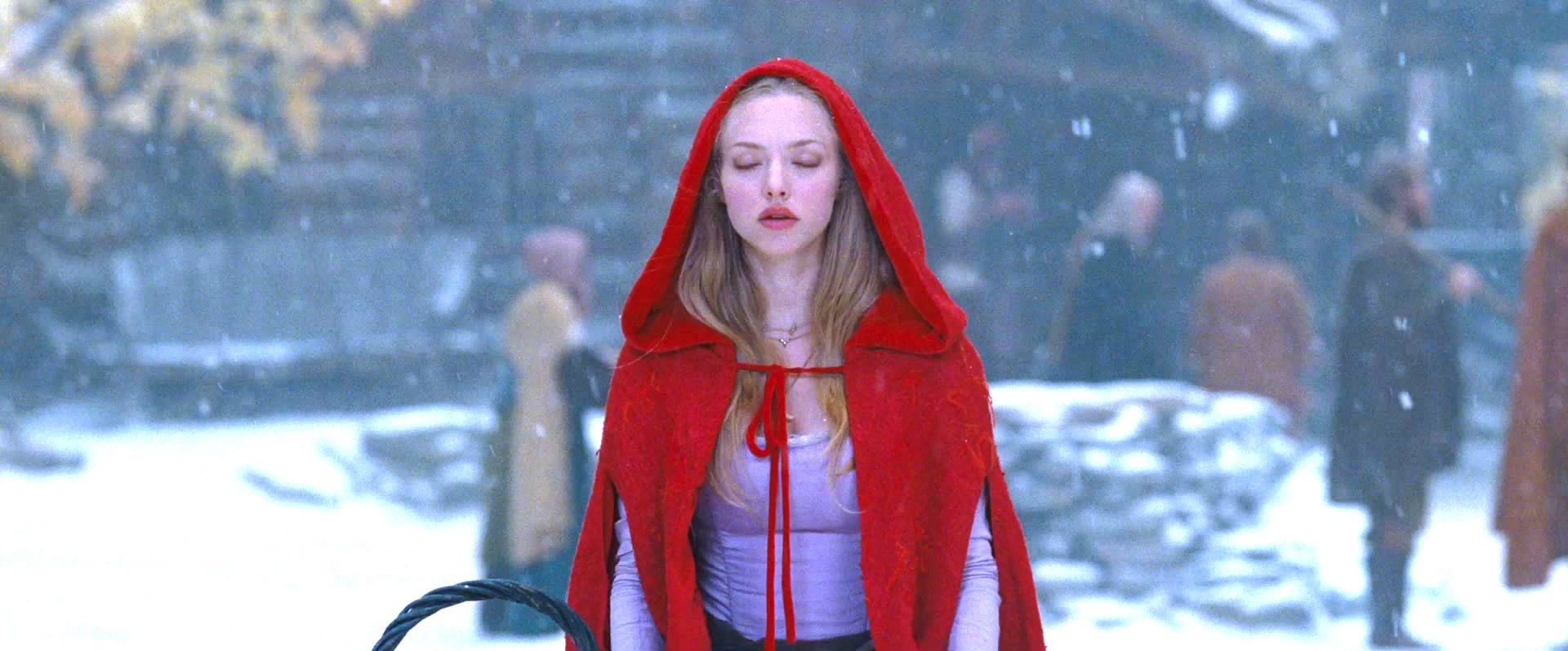 http://www.kinogallery.com/kino/kinogallery.com_redridinghood_shot_25.jpg