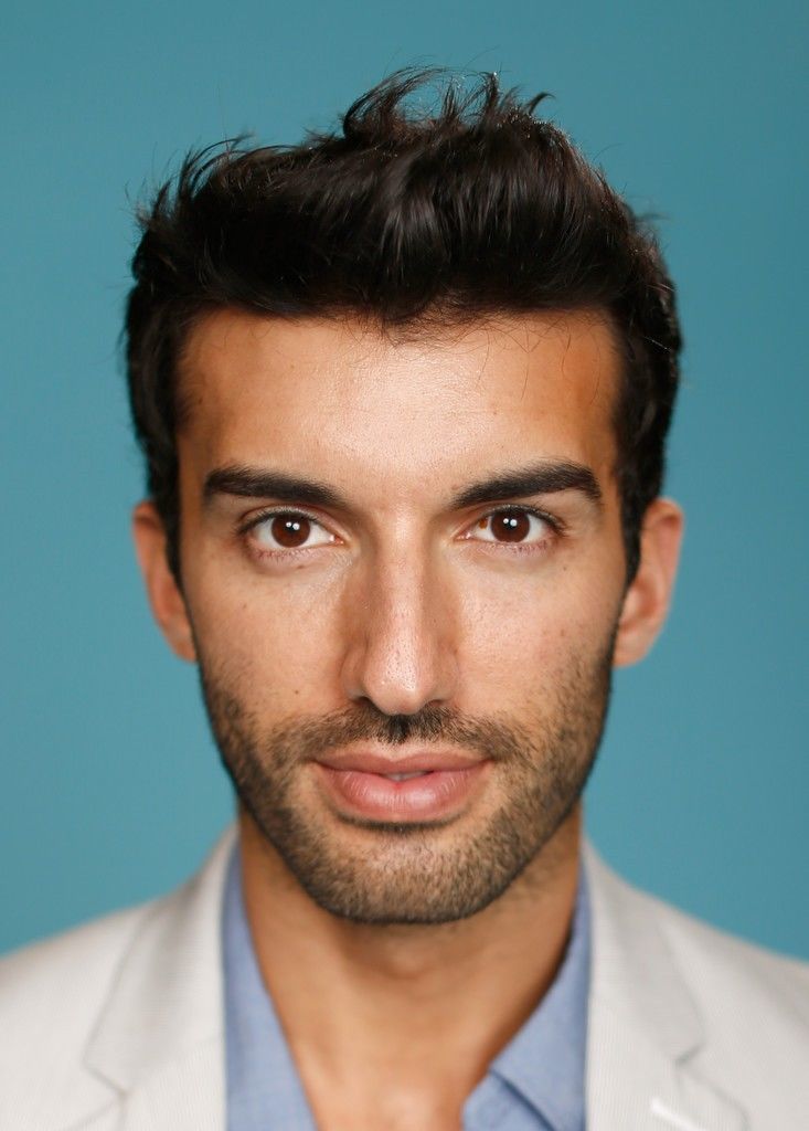 Justin Baldoni. 