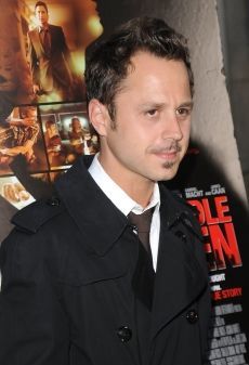 Giovanni ribisi sucks