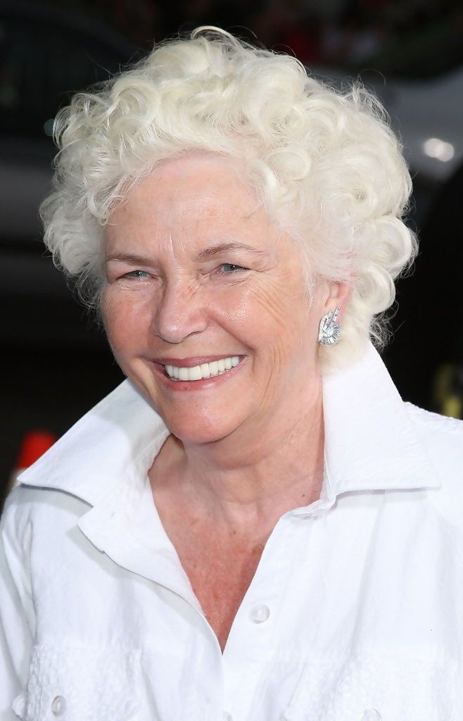 Fionnula Flanagan. 