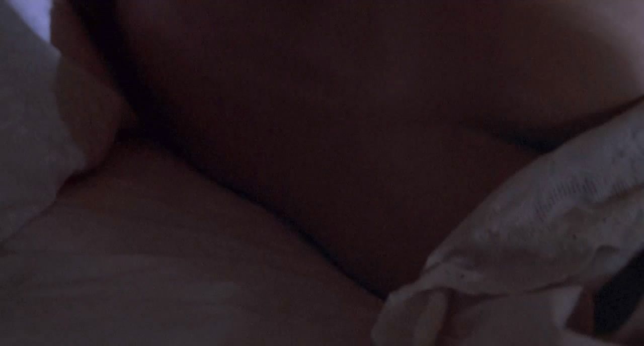 Ellen Barkin. 