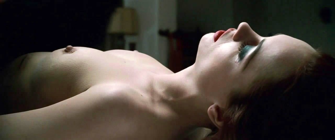 Lorraine Bracco Nude In Hot Scenes