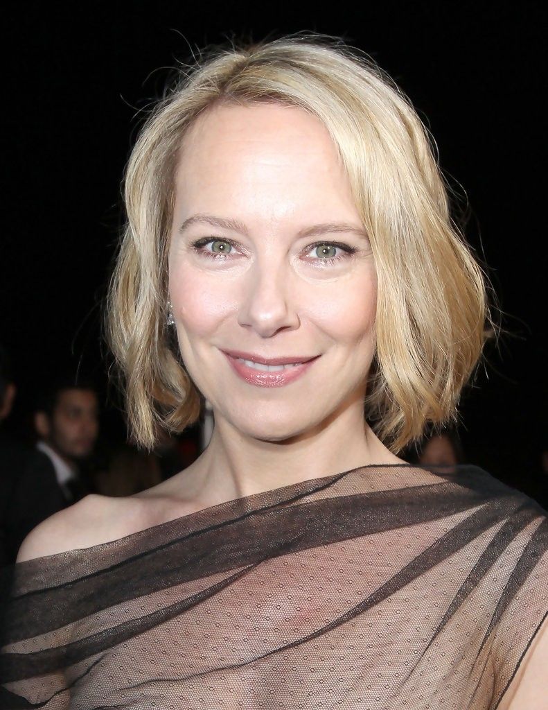 Amy Ryan Sexy