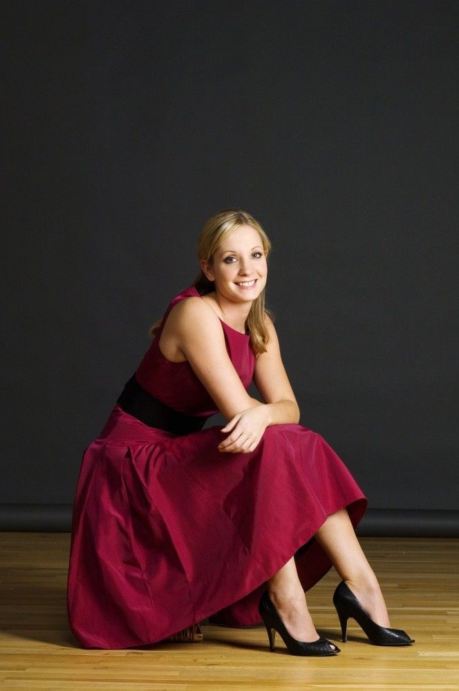 Joanne Froggatt. 