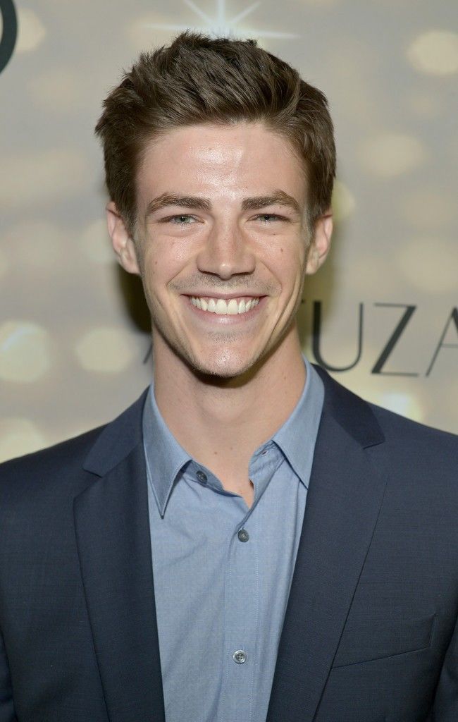 Grant Gustin. 