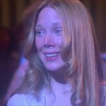 Майк Фланаган нарушил собственное правило ради ремейка "Кэрри": что изменилось в новой версии классики Стивена Кинга?