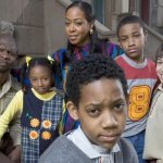 "После 'Все ненавидят Криса': Как звезды сериала добились успеха в кино и на сцене"