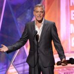 «Джордж Клуни осудил Тарантино: "Мы живем в эпоху жестокости" после его оскорбления Пола Дано»