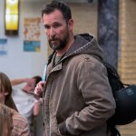 Во втором сезоне сериала «Питт» у доктора Робби появляется новый любовный интерес — но не все так просто!