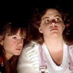 Холли Хантер из "Star Trek: Starfleet Academy" раскрывает свои корни в культовом хорроре 80-х!