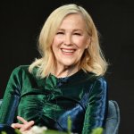 Стив Мартин и Мартин Шорт приостановили шоу в честь Кэтрин О'Хара: «Величайший и добрейший ангел»