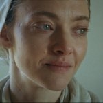 "Где и как посмотреть 'Завет Анн Ли' с Амандой Сейфрид: все варианты для домашнего просмотра"