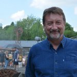 Стивен Найт анонсировал театральный релиз фильма и развитие студий Digbeth: новые горизонты для «Peaky Blinders»!